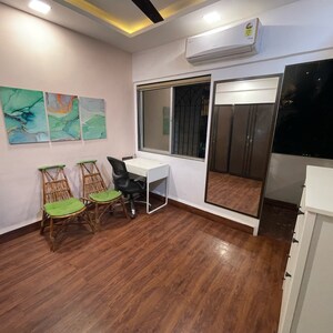 2 BHK Apartment For Rent in Versova