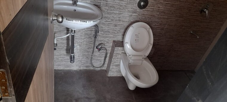Bathroom, wellwisher-kiarah-terrazo 2 Bedroom 770 Sq.Ft. Apartment In Hadapsar Pune 9655080