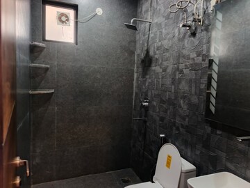 Bathroom in 2 BHK Builder Floor at Ardee City, Sector 52 – for Rent