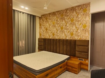 Bedroom in 2 BHK Builder Floor at Ardee City, Sector 52 – for Rent