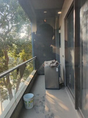 Balcony in 2 BHK Builder Floor at Ardee City, Sector 52 – for Rent