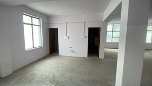 Room in  Industrial Plot at Sector 10 – for Rent
