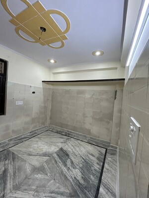 Master Bedroom in 1 BHK Builder Floor at Uttam Nagar – for Rent