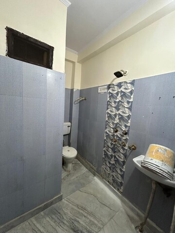 Team Area in 1 BHK Builder Floor at Uttam Nagar – for Rent