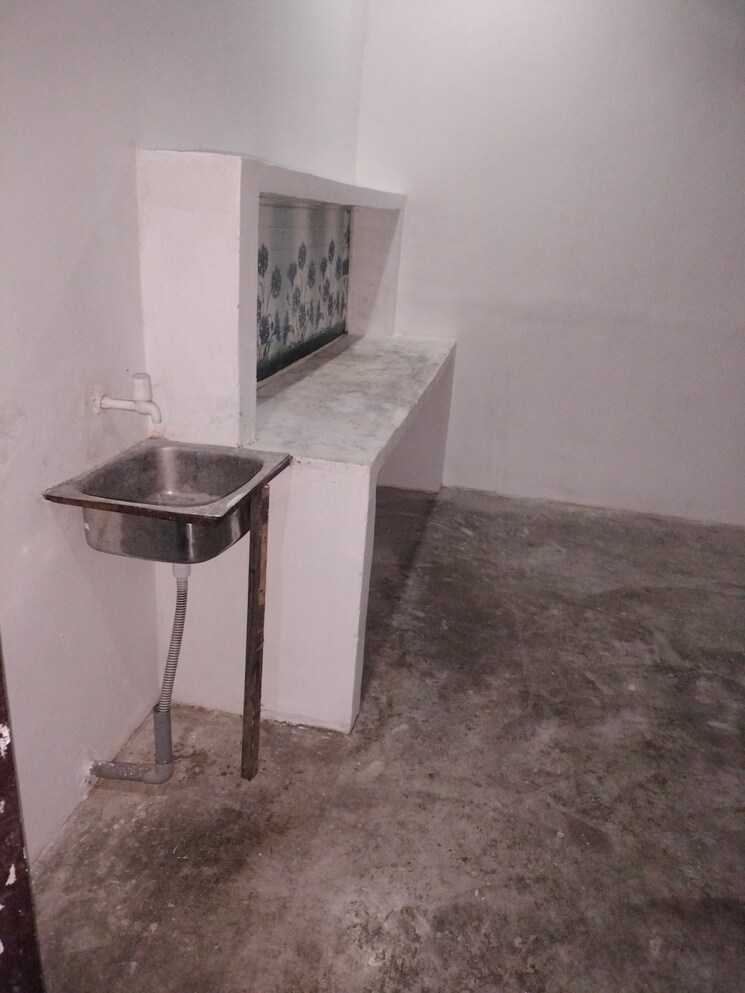 undefined, indira nagar 1 Bedroom 400 Sq.Ft. Builder Floor In Indira Nagar Lucknow 9655151