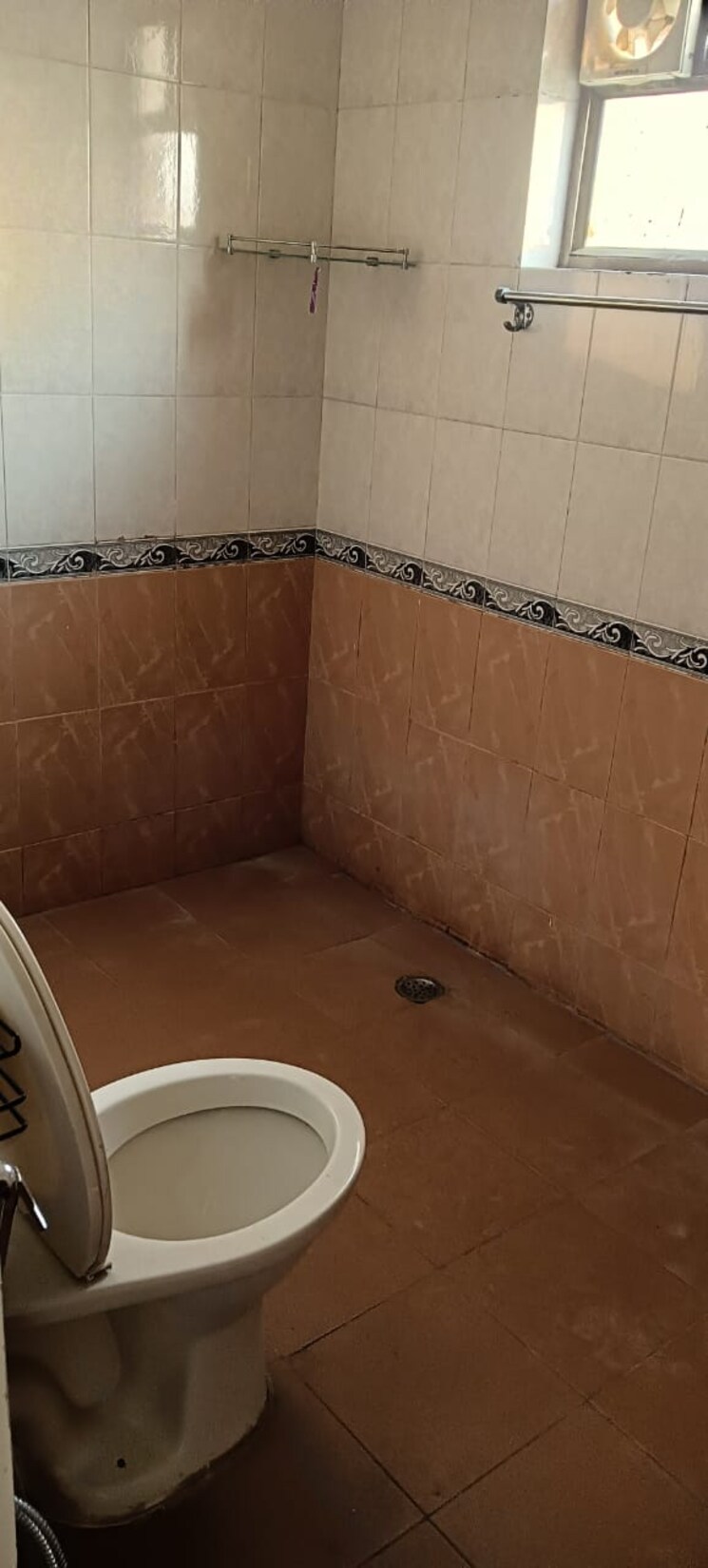 Master Bedroom, ardee-city-palm-grove-heights 3.5 Bedroom 2500 Sq.Ft. Apartment In Sector 52 Gurgaon 9655174