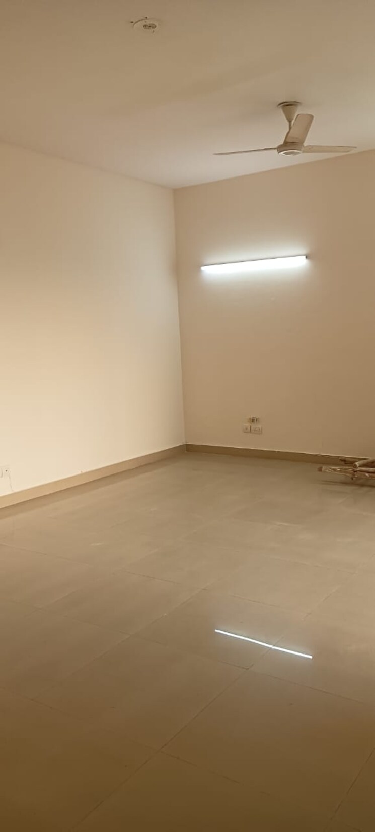 Room, ardee-city-palm-grove-heights 3.5 Bedroom 2500 Sq.Ft. Apartment In Sector 52 Gurgaon 9655174