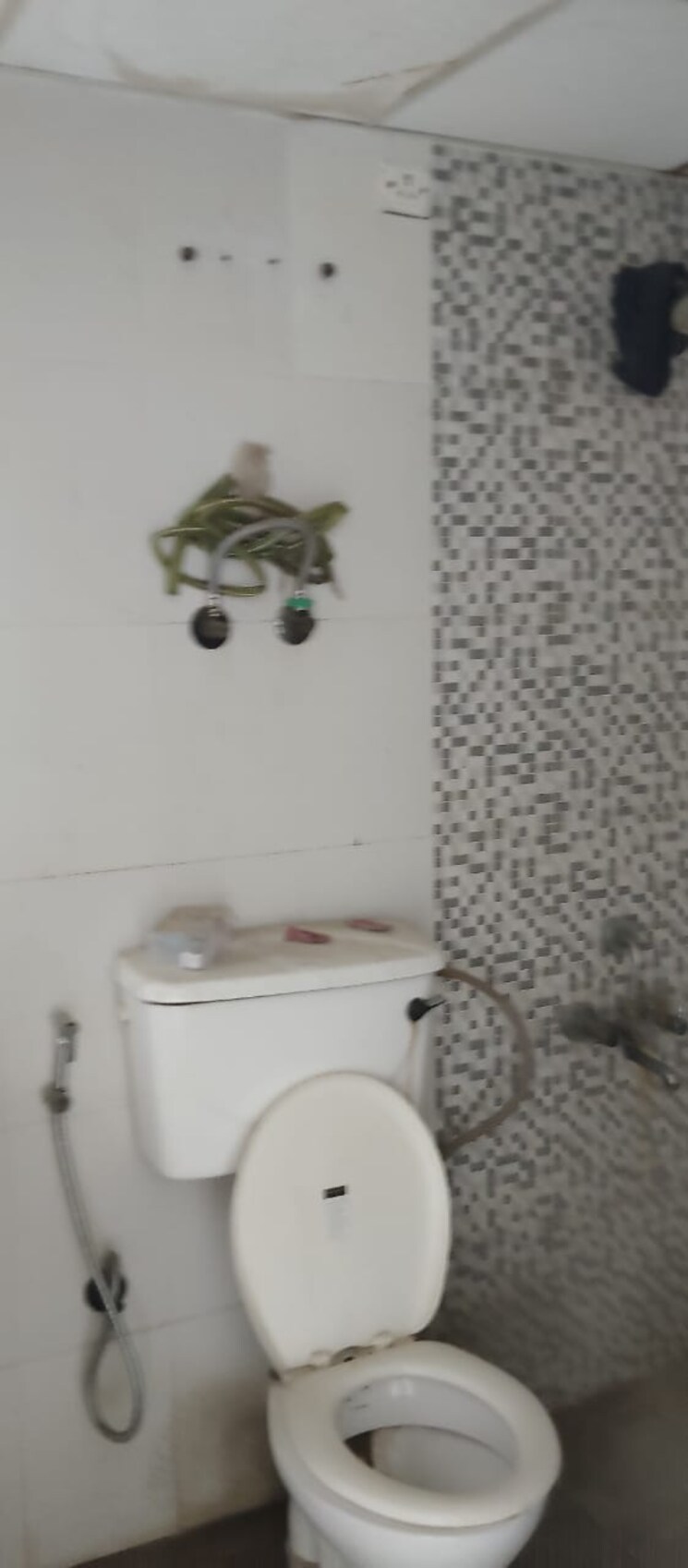 Bathroom, signature-global-solera-2 2 Bedroom 634 Sq.Ft. Apartment In Sector 107 Gurgaon 9655190