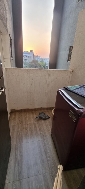 Furnished Amenities in 2 BHK Apartment at Kharadi – for Rent