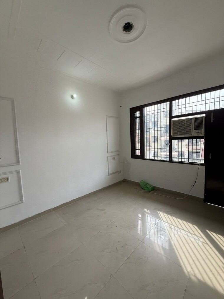 Room, ms-enclave-zirakpur 3 Bedroom 900 Sq.Ft. Apartment In Dhakoli Zirakpur 9655259