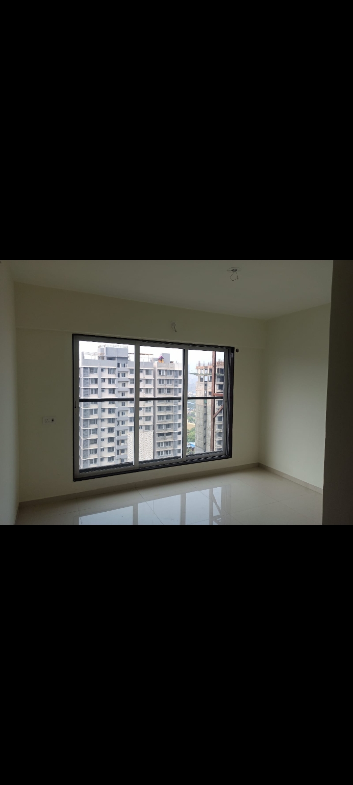 1 BHK Apartment For Rent in New Parivartan CHS