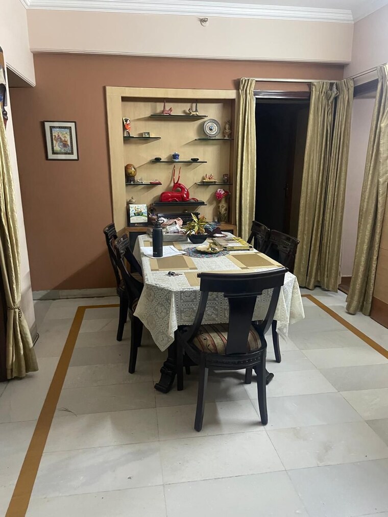 Master Bedroom, ansal-sushant-estate 4 Bedroom 2500 Sq.Ft. Apartment In Sector 52 Gurgaon 9655222