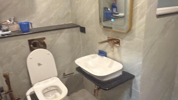 Bathroom in 6 BHK Independent House at Jaypee The Castle III, Sector Swarn Nagri – for Sale