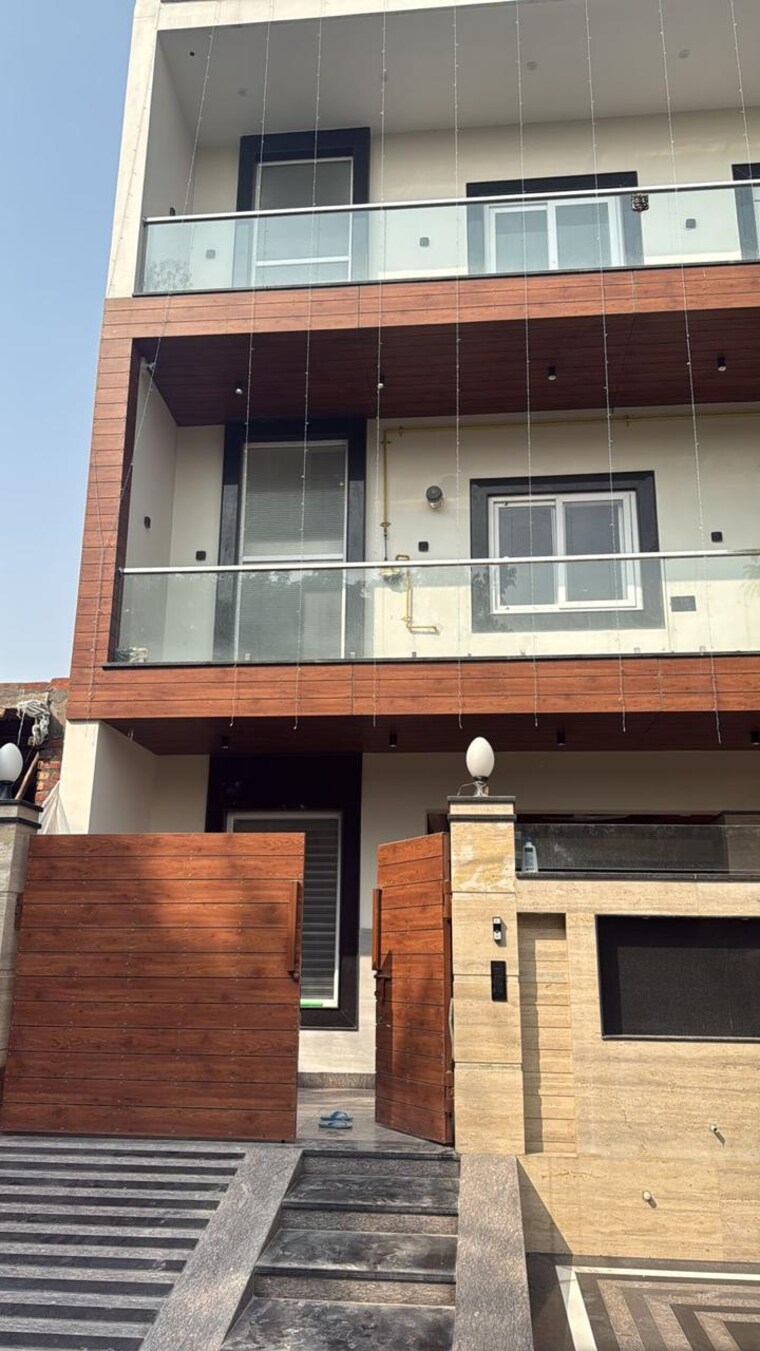 Kitchen, jaypee-the-castle-iii 6 Bedroom 200 Sq.Mt. Independent House In Sector Swarn Nagri Greater Noida 9655456