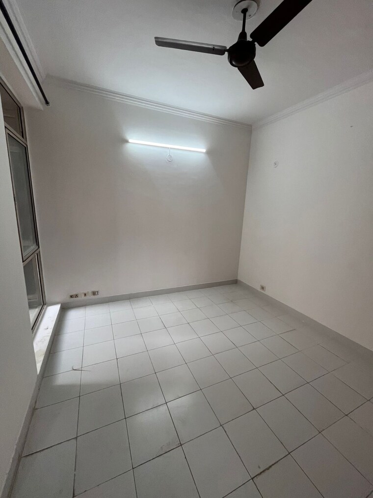 Room, ansal-sushant-estate 3 Bedroom 1800 Sq.Ft. Apartment In Sector 52 Gurgaon 9655248