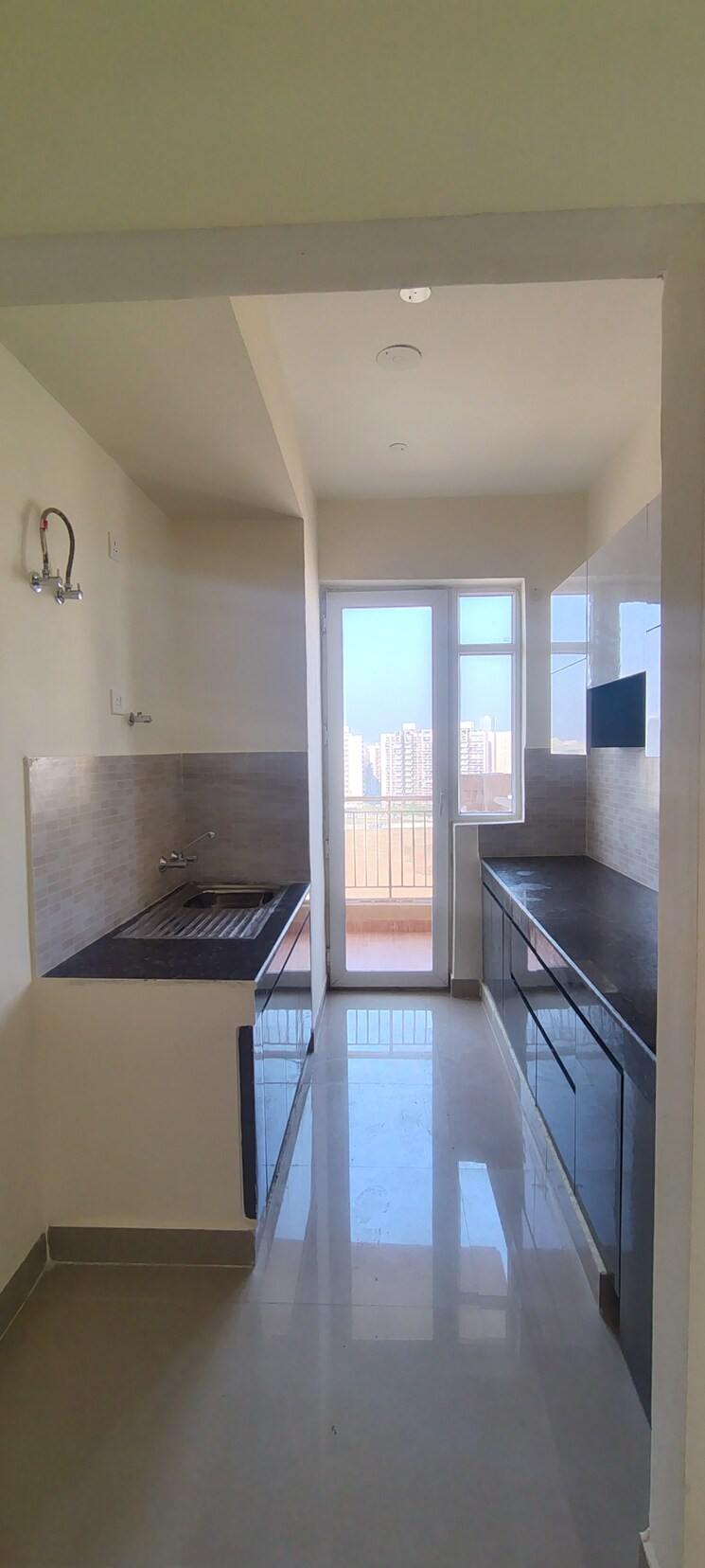 Kitchen, ansal-highland-park 2 Bedroom 1361 Sq.Ft. Apartment In Sector 103 Gurgaon 9655302