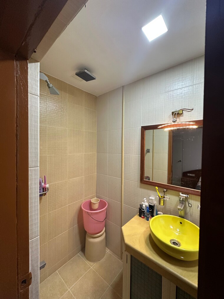 Master Bedroom, oberoi-realty-gardens 3 Bedroom 1295 Sq.Ft. Apartment In Kandivali East Mumbai 9655291