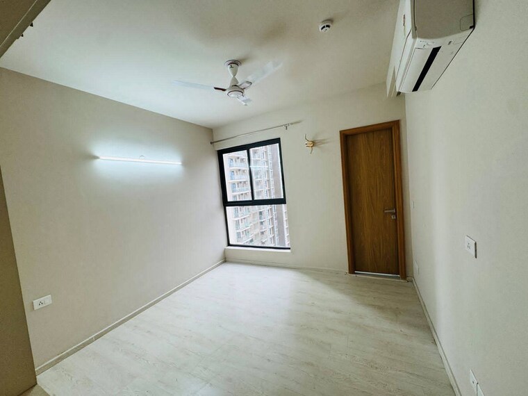 Room, m3m-heights 2 Bedroom 1261 Sq.Ft. Apartment In Sector 65 Gurgaon 9655326