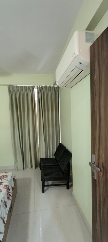 Master Bedroom in 1 BHK Builder Floor at Bapu Nagar – for Rent