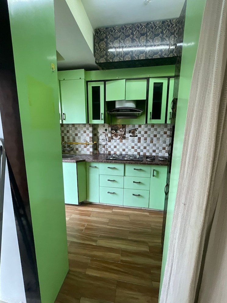 Kitchen, paras-tierea 2 Bedroom 825 Sq.Ft. Apartment In Sector 137 Noida 9655348