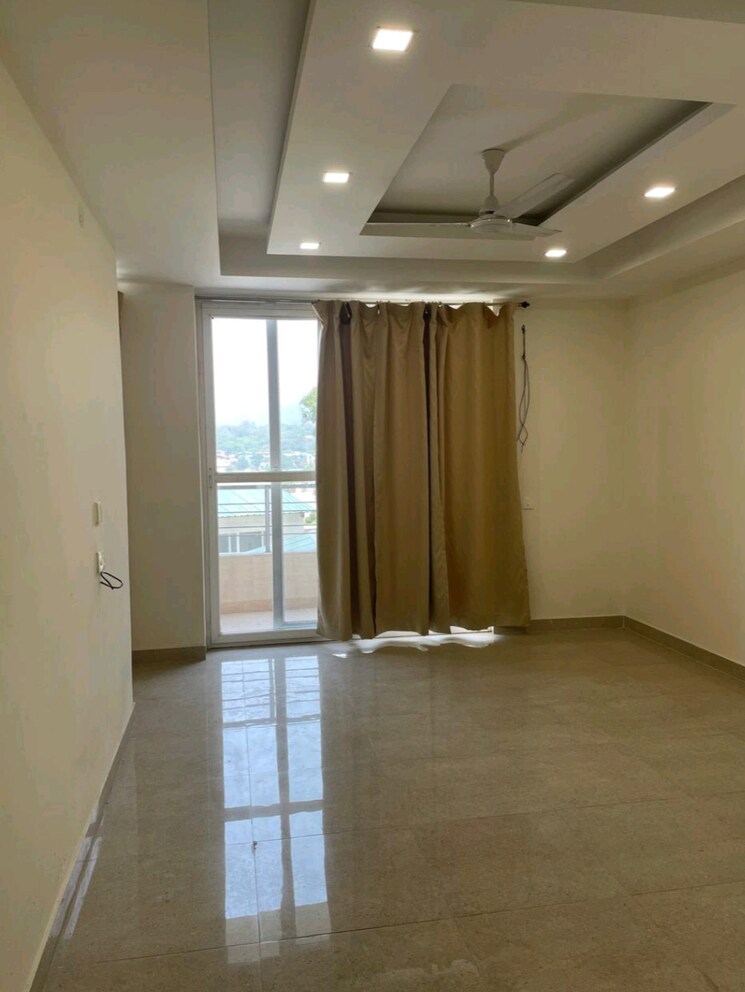Room, kalidas road 4 Bedroom 2658 Sq.Ft. Apartment In Kalidas Road Dehradun 9655359