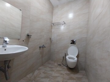 Bathroom in 4 BHK Apartment at Omkar 1973, Worli – for Rent