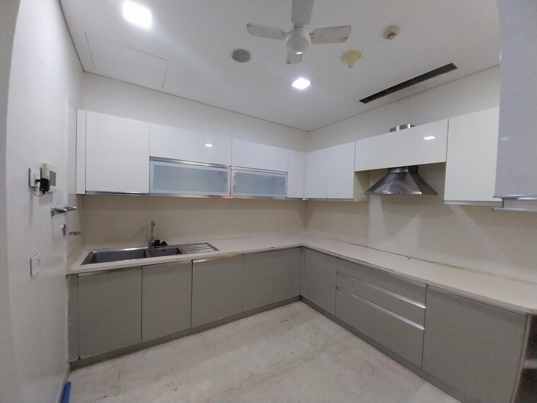 Kitchen, omkar-1973 4 Bedroom 3700 Sq.Ft. Apartment In Worli Mumbai 9655349