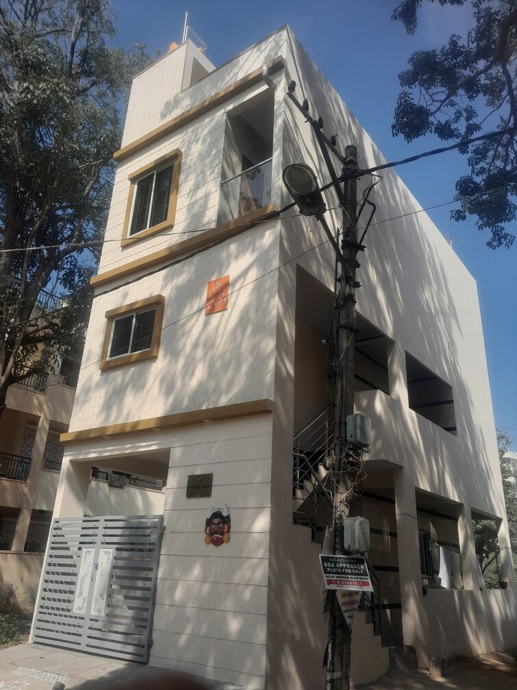 Cover Image, nri layout 3 Bedroom 1800 Sq.Ft. Builder Floor In Nri Layout Bangalore 9655371