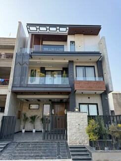 6 BHK + Extra Room Independent House For Sale in Sector 123