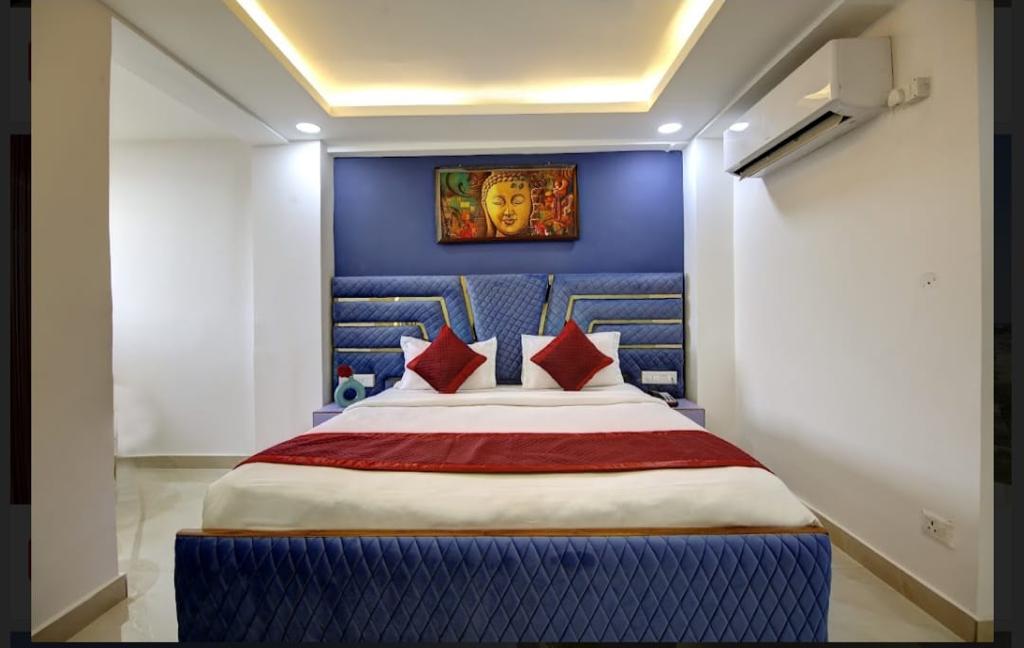 4 BHK + Servant Room 1875 Sq.Ft. Apartment in Logix Blossom County