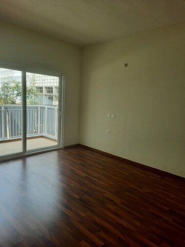 Room in 3 BHK Apartment at LnT Raintree Boulevard, Hebbal – for Rent