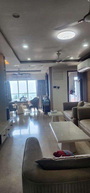Team Area in 4 BHK Apartment at Sheth Avalon, Laxmi Nagar – for Sale