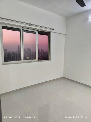 1 BHK Apartment For Rent in Omkar Signet, Malad East