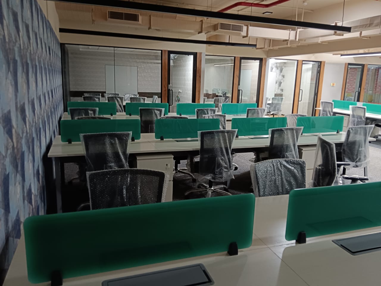 Office Space For Rent in Everest Chambers