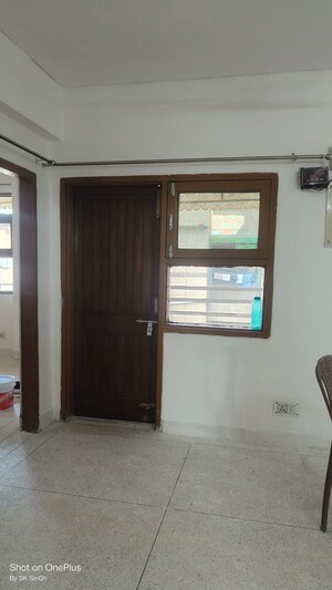 Room in 3 BHK Apartment at Sector 3 Dwarka – for Sale