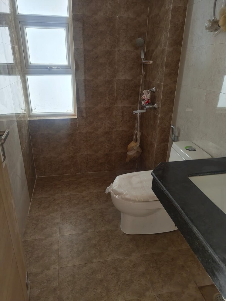 Bathroom, sector 77 3.5 Bedroom 1702 Sq.Ft. Apartment In Sector 77 Faridabad 9655455