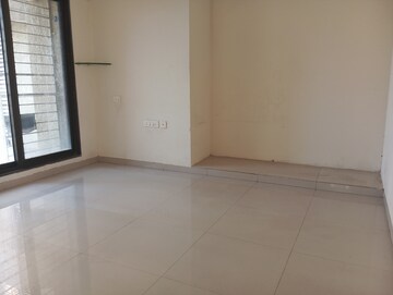 Room in 2 BHK Apartment at Acme Ozone, Manpada – for Rent