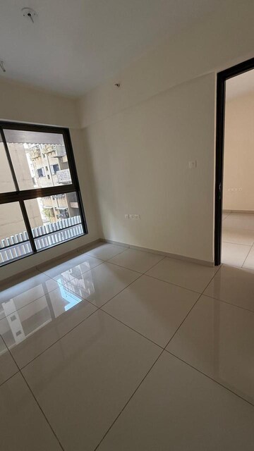 Furnished Amenities in 1.5 BHK Apartment at Chandak 34 Park Estate, Goregaon West – for Rent