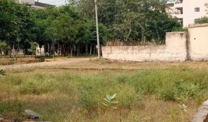 Plot For Sale in Kalindi Kunj
