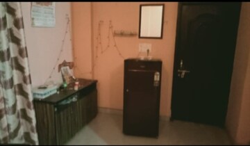 Living Room in 1 BHK Villa at Aliganj – for Rent