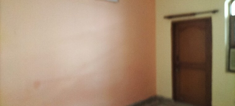 Room, beta i greater noida 2 Bedroom 120 Sq.Mt. Independent House In Beta I Greater Noida Greater Noida 9655524