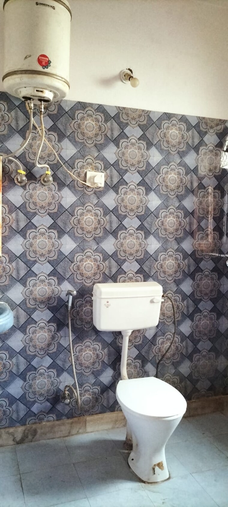 Bathroom, beta i greater noida 2 Bedroom 120 Sq.Mt. Independent House In Beta I Greater Noida Greater Noida 9655524