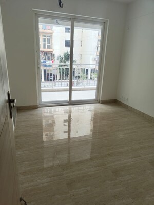 3.5 BHK Apartment For Sale in Sector 77