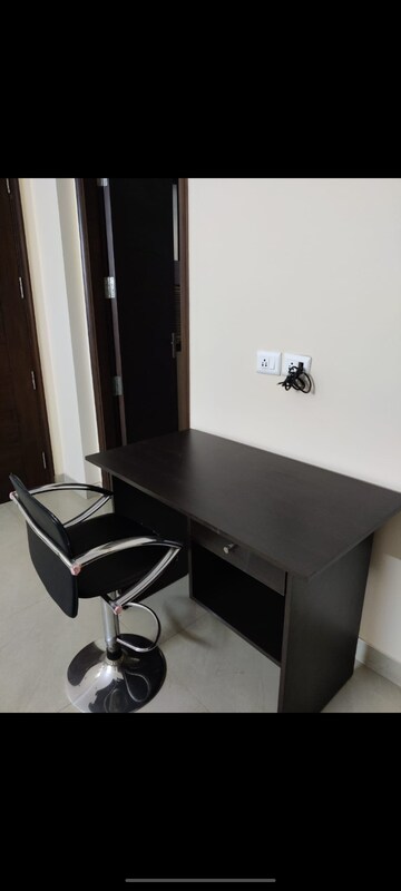 Master Bedroom in 1 BHK Builder Floor at Ansal Sushant Apartments, Sushant Lok I – for Rent