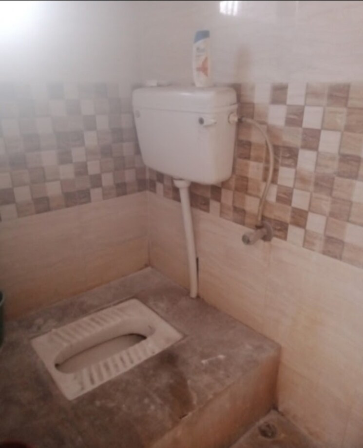 Bathroom, aliganj 1 Bedroom 492 Sq.Ft. Independent House In Aliganj Lucknow 9655539