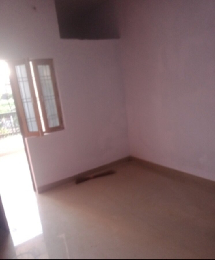 Room, aliganj 1 Bedroom 492 Sq.Ft. Independent House In Aliganj Lucknow 9655539