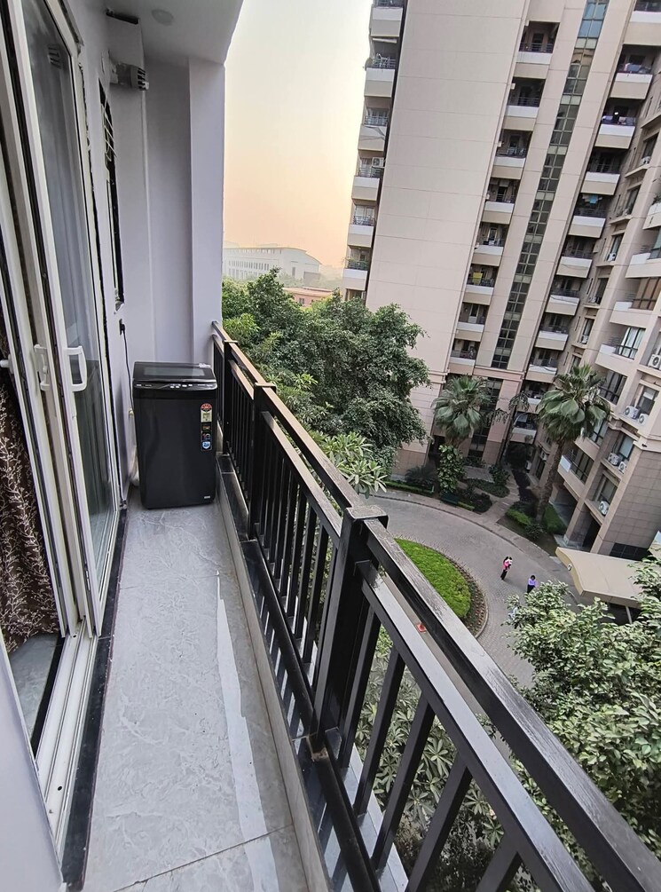 Balcony, saket 1 RK 220 Sq.Ft. Builder Floor In Saket Delhi 9655548