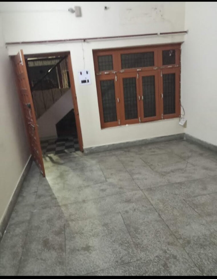 Room, aliganj 2 Bedroom 1152 Sq.Ft. Villa In Aliganj Lucknow 9655564