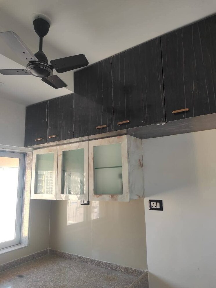 Kitchen, avant-hillway 1 Bedroom 575 Sq.Ft. Apartment In Goregaon East Mumbai 9655568