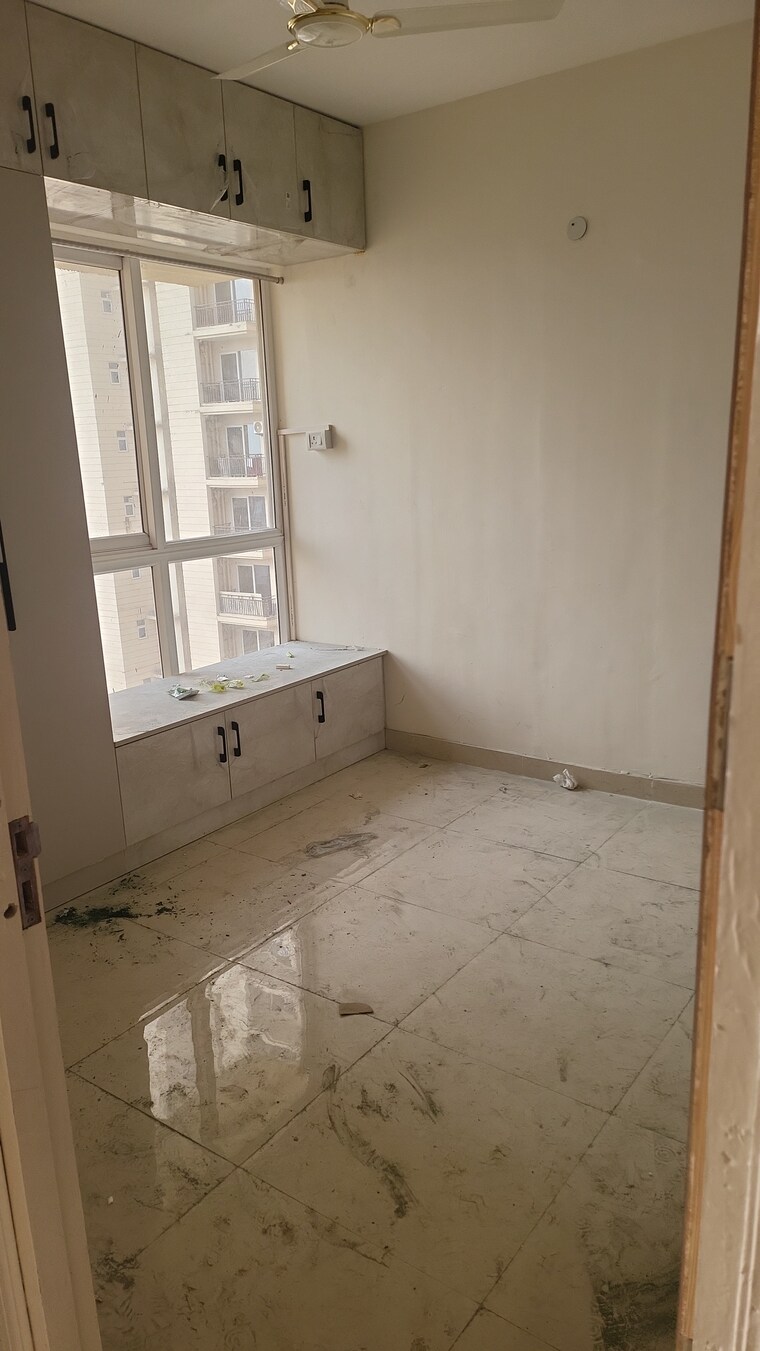 Balcony, signature-global-prime 2 Bedroom 573 Sq.Ft. Apartment In Sector 63a Gurgaon 9655597